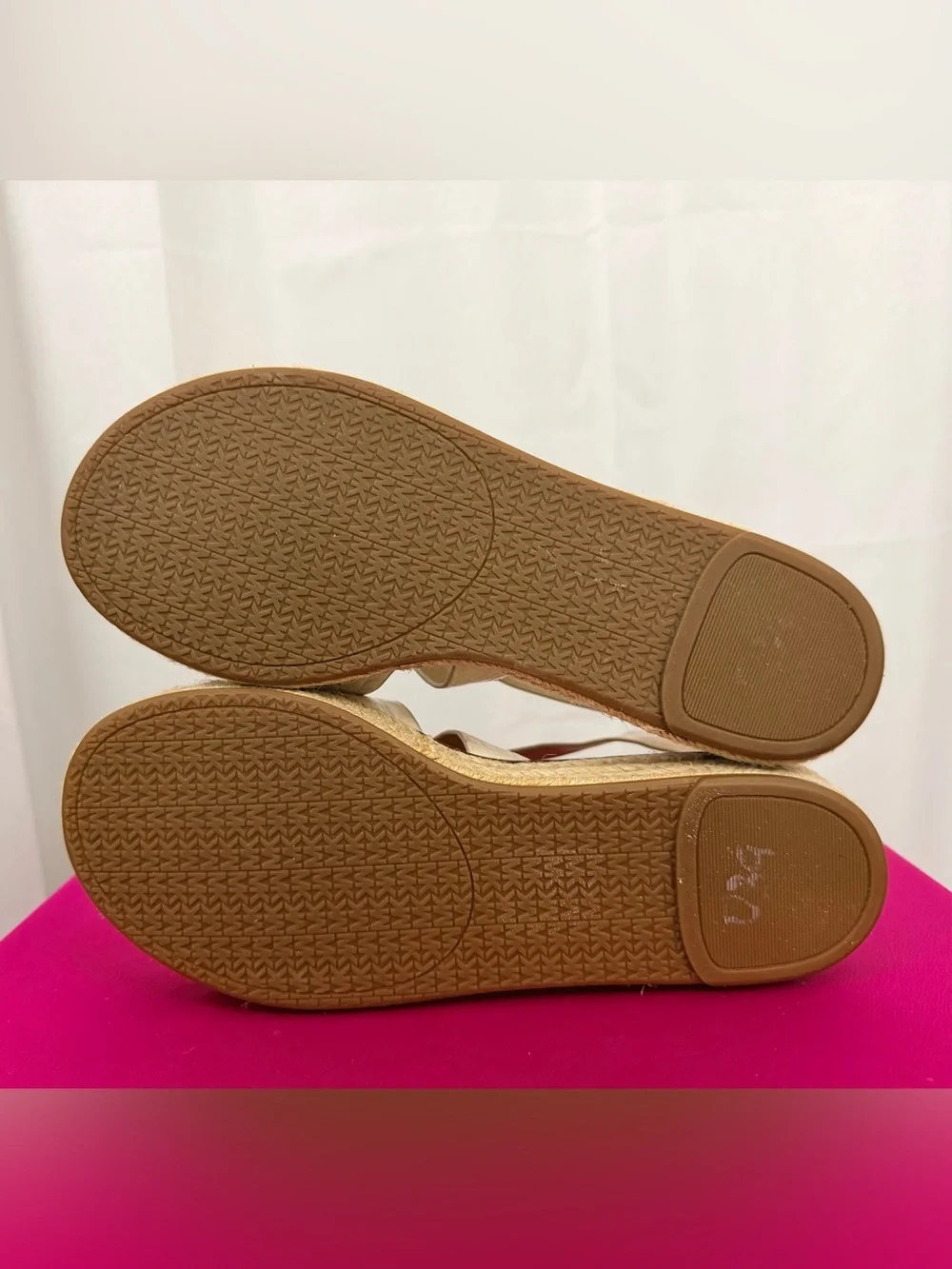Michael Michael Kors Cream Crocodile Embossed Espadrille Platform Sandals US 8